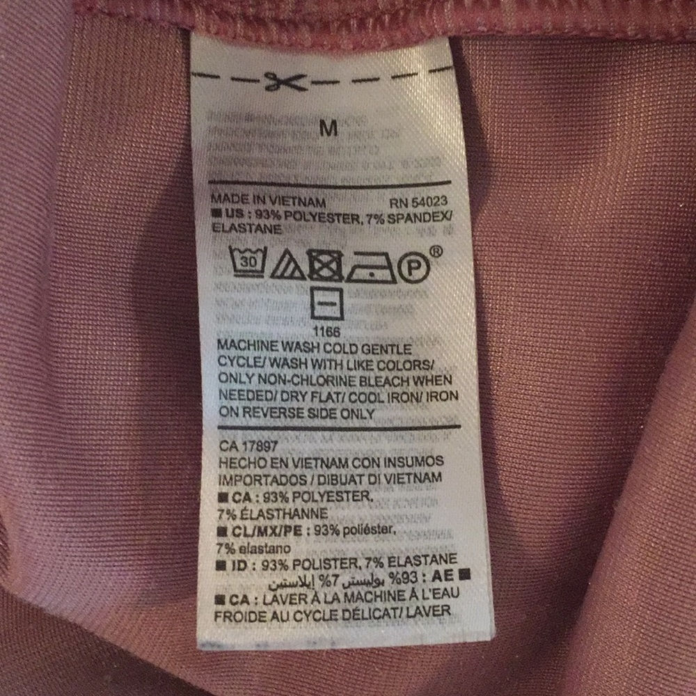Old Navy cute pink velvet top shirt sleeve - Picture 5 of 7